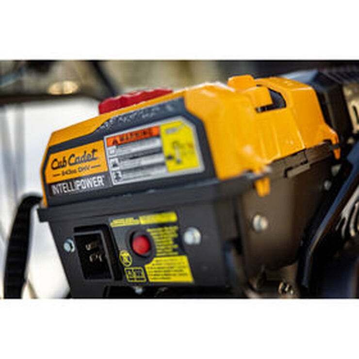 CUB CADET 2X® 24' IntelliPOWER® SNOW BLOWER (31AM5HVRB10)